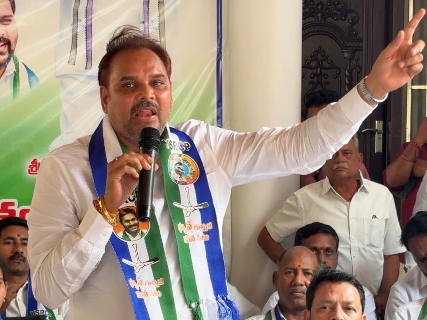 సర్పంచుల సన్మాన కార్యక్రమంలో పాల్గొన్న ఛైర్మన్