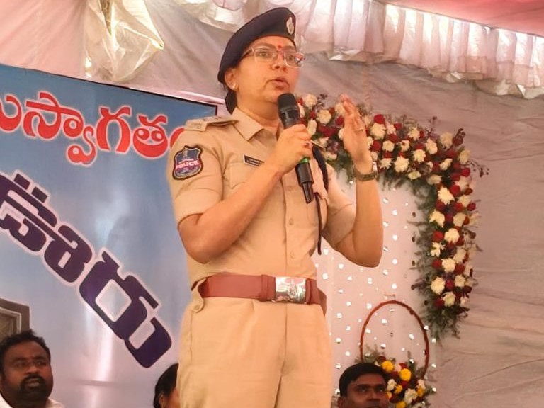 గ్రామాల్లో సామాజిక మార్పే పోలీసుల లక్ష్యం: సీపీ