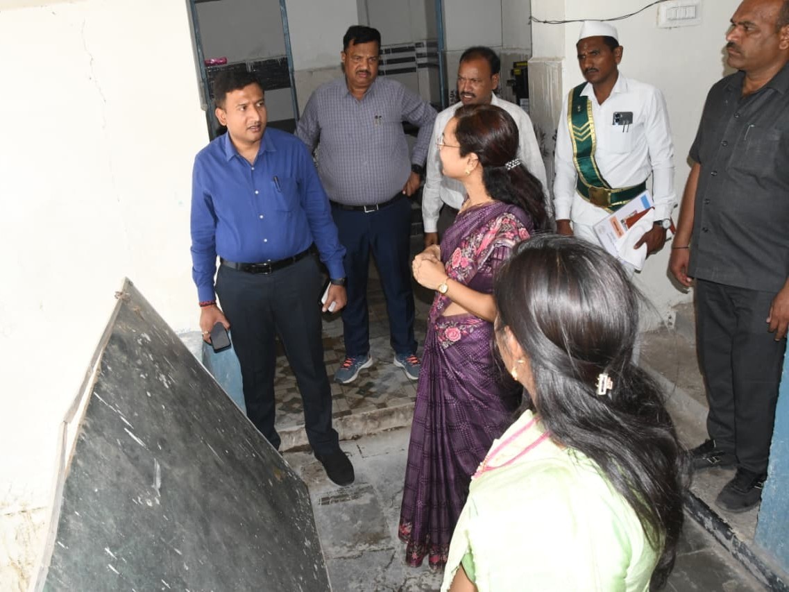 కేజీబీవీ పాఠశాలను తనిఖీ చేసిన  కలెక్టర్