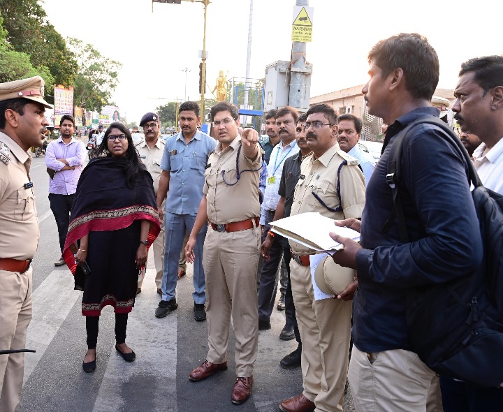 ఏలూరులో పర్యటించిన కలెక్టర్, ఎస్పీ