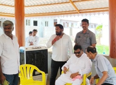 వృద్ధుల సంక్షేమానికి మౌలిక సదుపాయాలు: ఎమ్మెల్యే