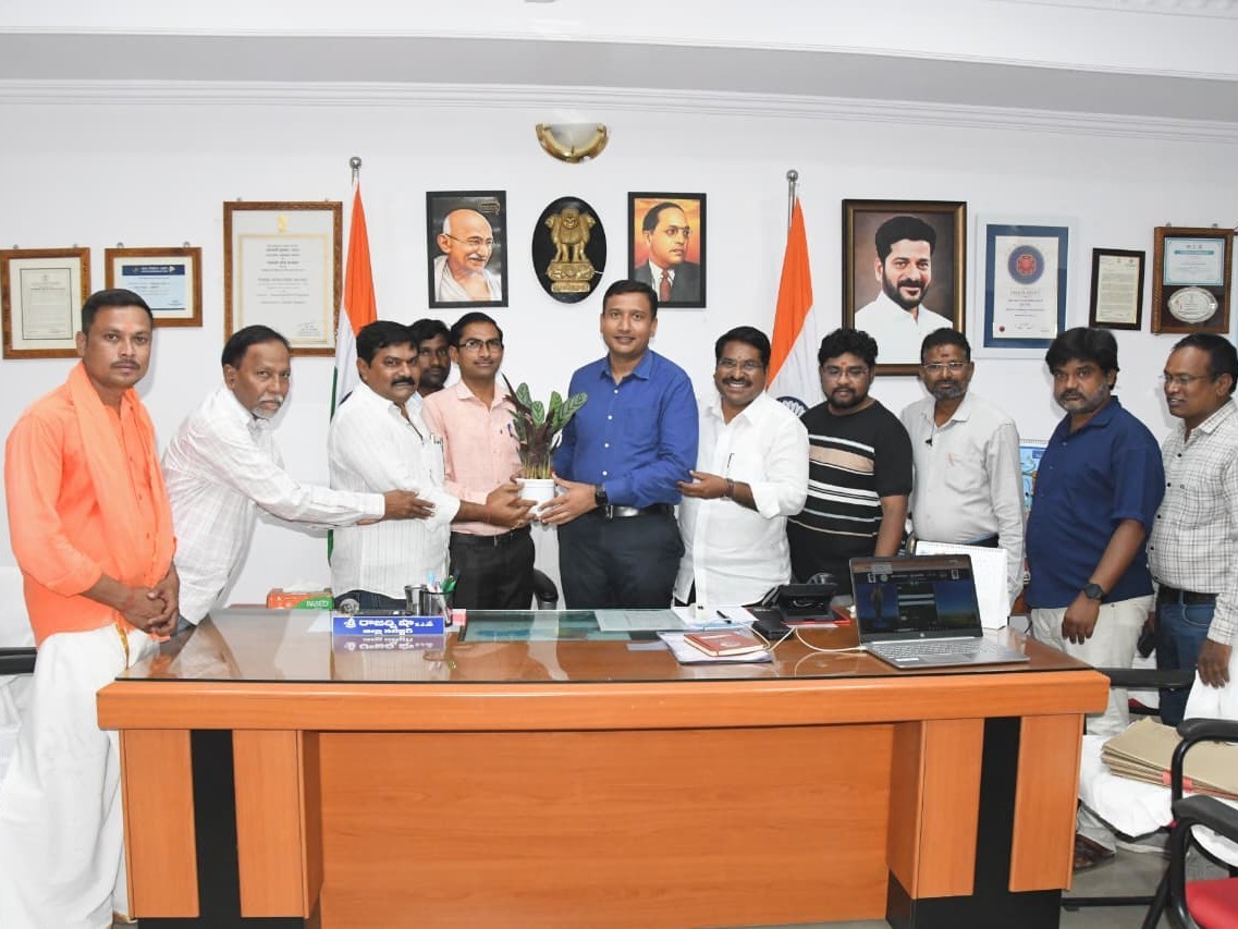 ‘ప్రతి విలేకరికి అక్రిడేషన్ కార్డు అందేలా చూడాలి’