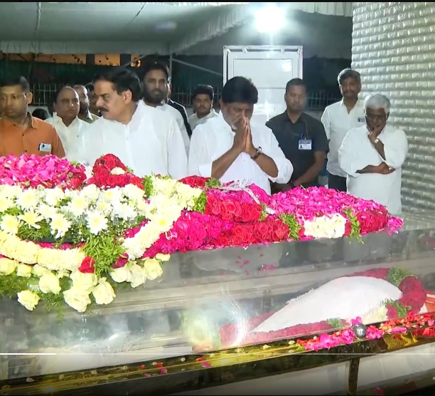 నాదెండ్ల భాస్కర్ రావుకు భట్టి నివాళి