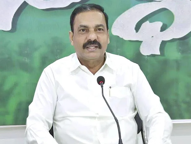 ‘జగనన్న కాలనీలు కాదు, ఊళ్ళు నిర్మించారు’