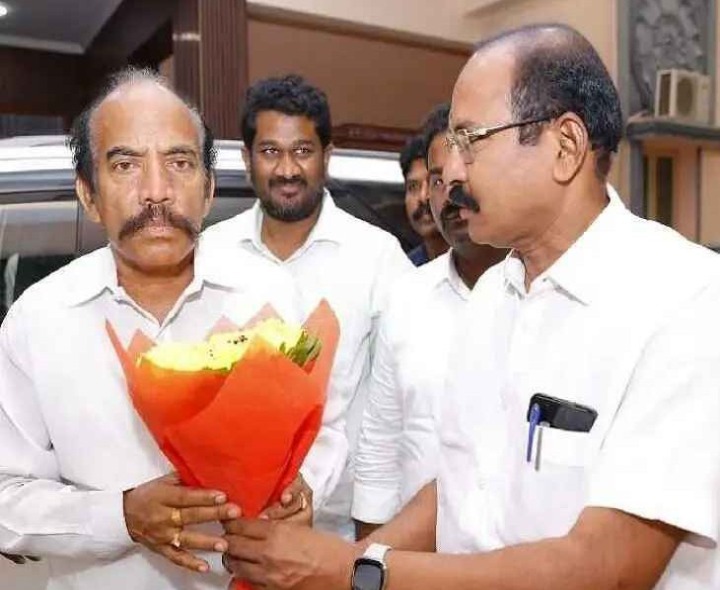 శ్రీశైలం చేరుకున్న రాష్ట్ర ఎస్సీ కమిషన్ ఛైర్మన్