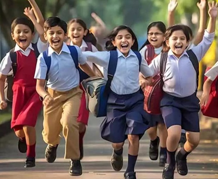 రేపటి నుంచి సెలవులు.. విద్యాశాఖ హెచ్చరికలు