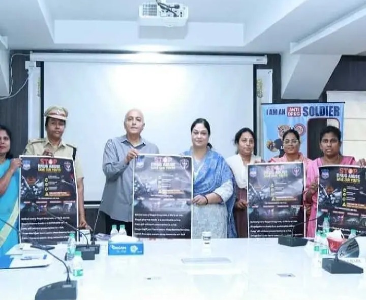 ఈగిల్ ఫోర్స్ అధికారుల బ్రోచర్ల ఆవిష్కరణ