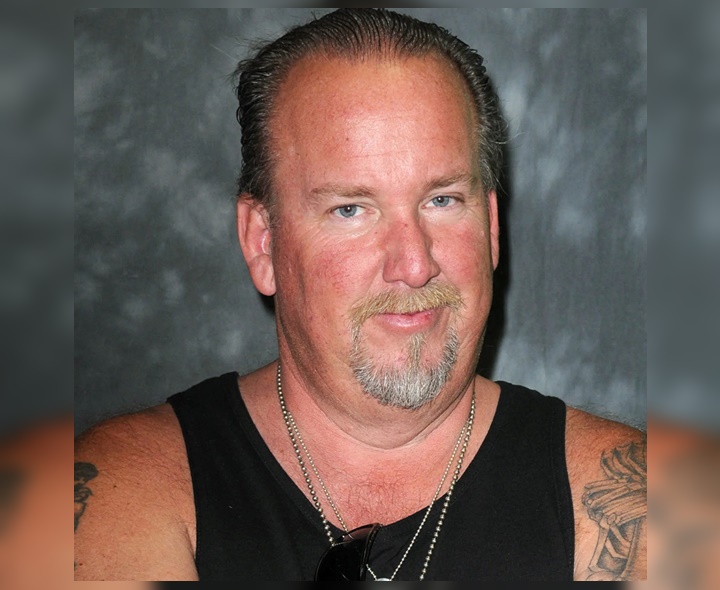 ప్రముఖ నటుడు ఆత్మహత్య..!