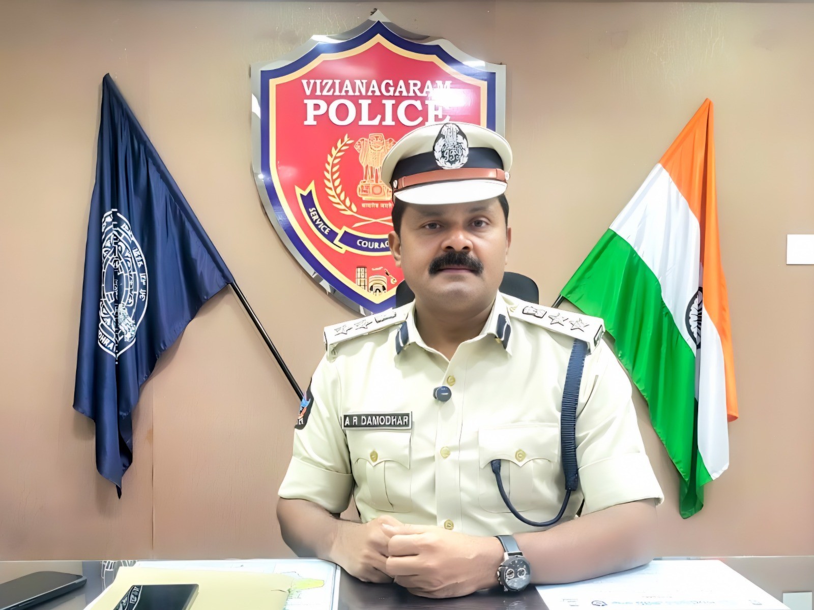 ‘సోషల్ మీడియాలో రెచ్చగొడితే కఠిన చర్యలు’