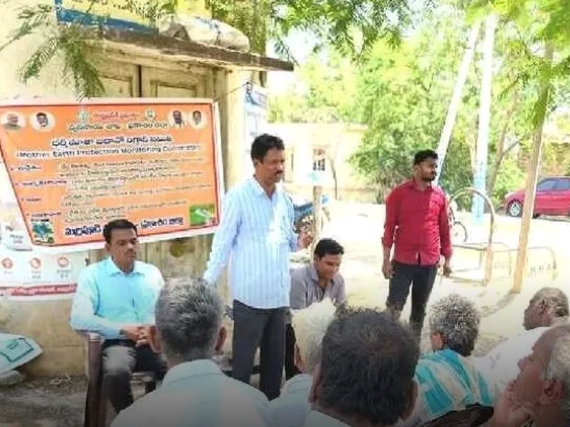 ‘అవసరానికి మించి ఎరువులు వాడొద్దు’