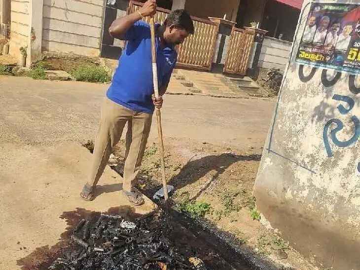 23 రోజులైనా జీతం రాలేదు… కార్మికుల ఆవేదన