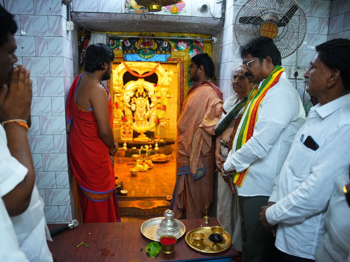 కంభంలో ప్రత్యేక పూజా కార్యక్రమాల్లో పాల్గొన్న ఎమ్మెల్యే