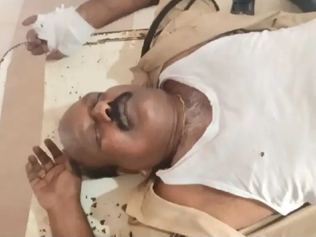 రోడ్డు ప్రమాదంలో హెడ్ కానిస్టేబుల్‌కు తీవ్ర గాయాలు