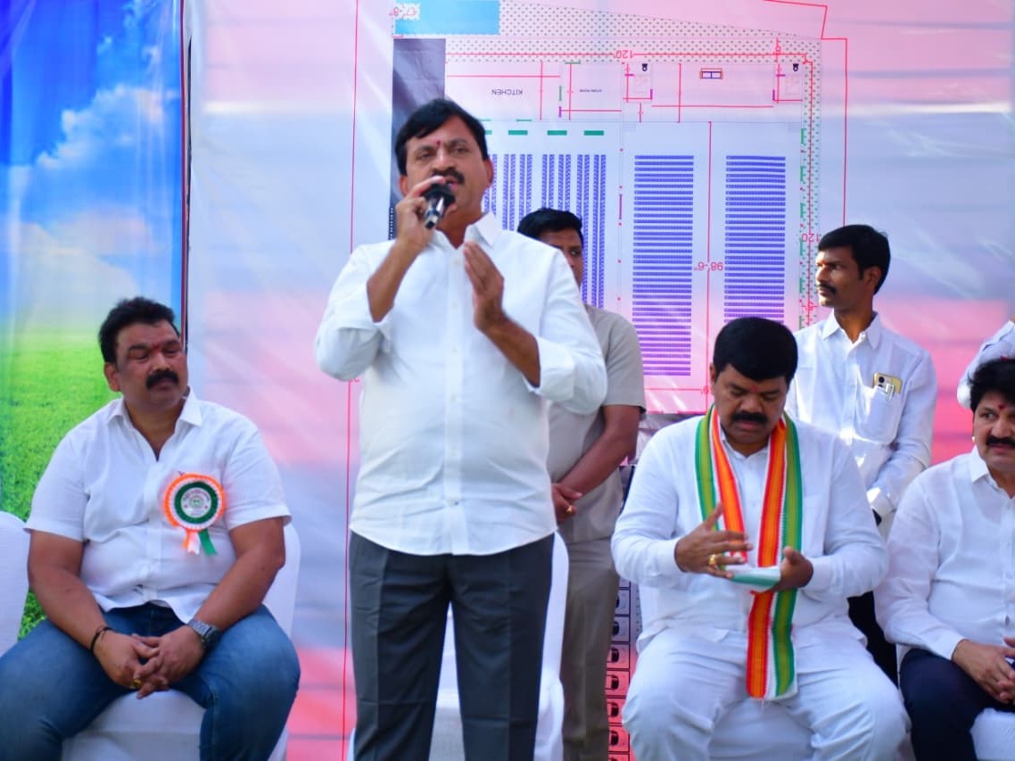 అభివృద్ధికి సేవా కార్యక్రమాలు ఎంతో ప్రాధాన్యత: మంత్రి