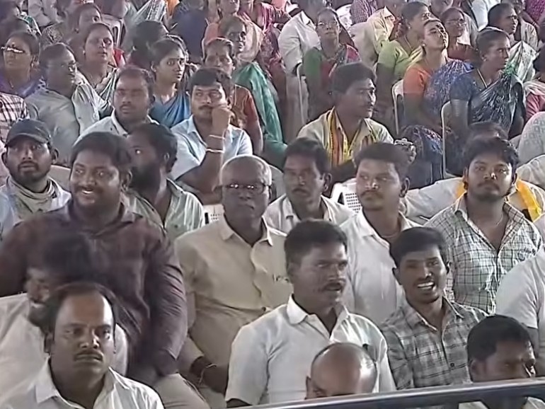 సీఎం సభకు భారీ స్థాయిలో హాజరైన ప్రజలు