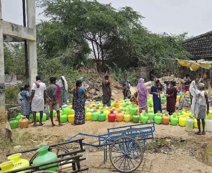 ‘తాగునీటి ఎద్దడిపై కలెక్టర్, ఎమ్మెల్యే స్పందించాలి’