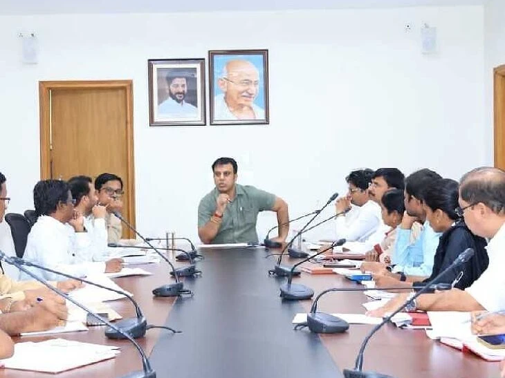 ‘భూ భారతి దరఖాస్తులను సత్వరం పరిష్కరించాలి’