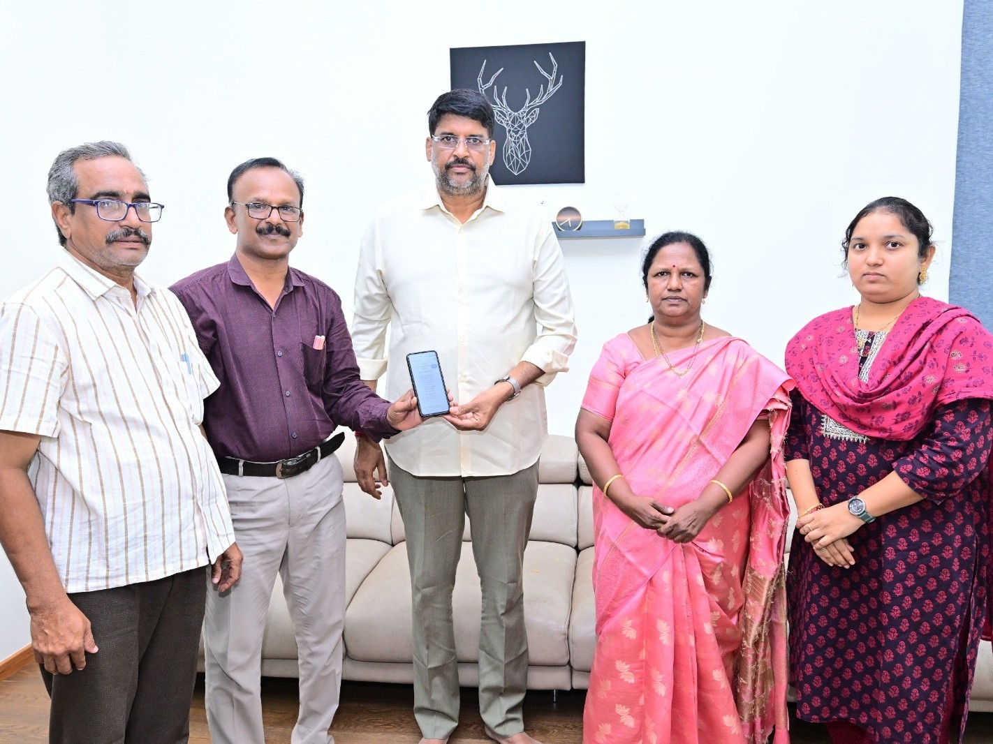 స్వయం గణన పూర్తి చేసిన ఎమ్మెల్యే