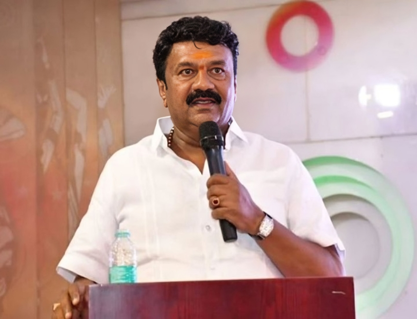 ‘మీ వెనుక కేసీఆర్ ఉన్నారు.. ధైర్యంగా పోరాడండి’