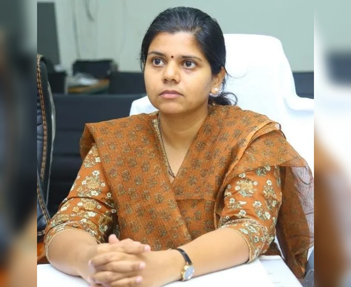 సెలవులు సద్వినియోగం చేసుకోవాలి: కలెక్టర్