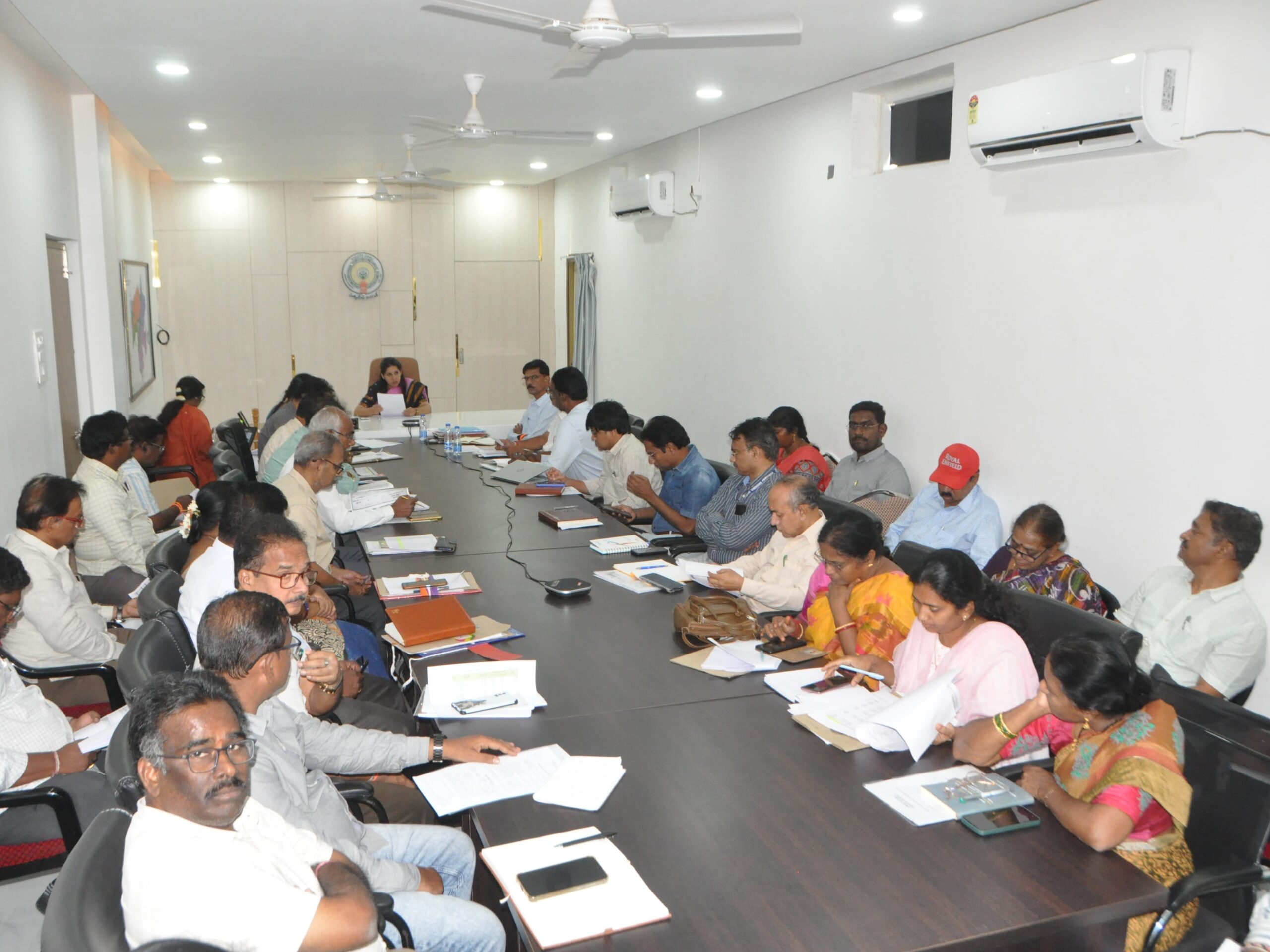 100% లక్ష్యాలు సాధించాలి: కలెక్టర్