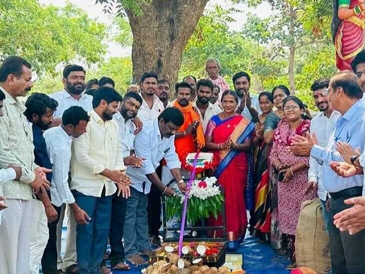 ఐకేపీ ధాన్యం కొనుగోలు కేంద్రాలు ప్రారంభం