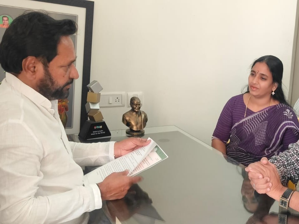 ‘పాఠశాలల్లో విద్యార్థుల సంఖ్య పెంచాలి’