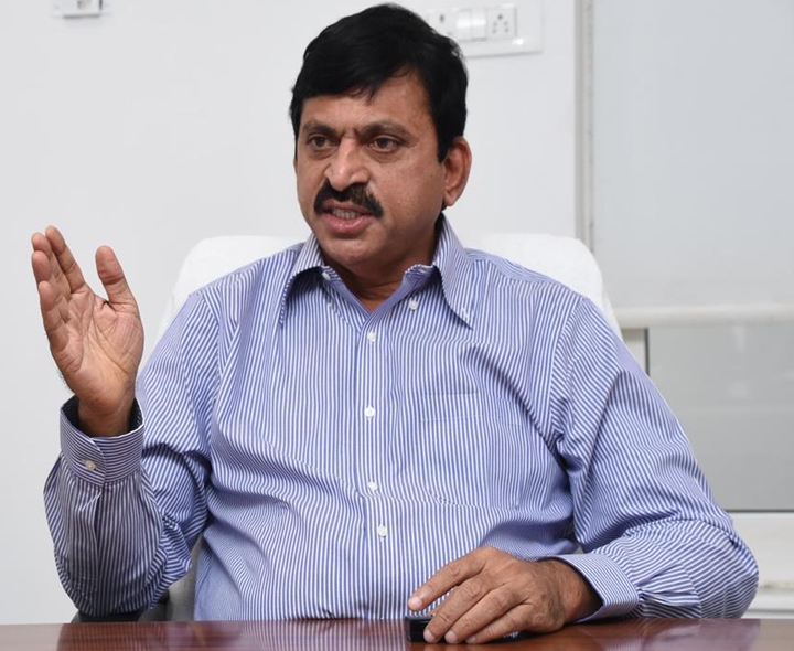 RTC కార్మికులతో మంత్రులు చర్చిస్తారు: పొంగులేటి