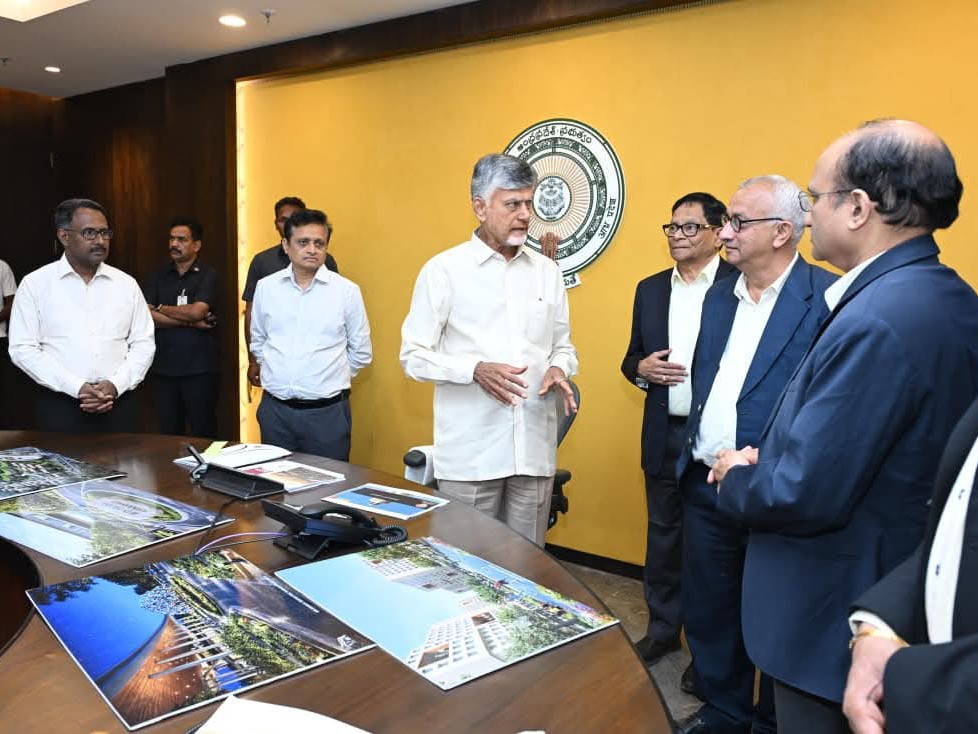 సీఎంతో బిట్స్ ప్రతినిధుల భేటీ