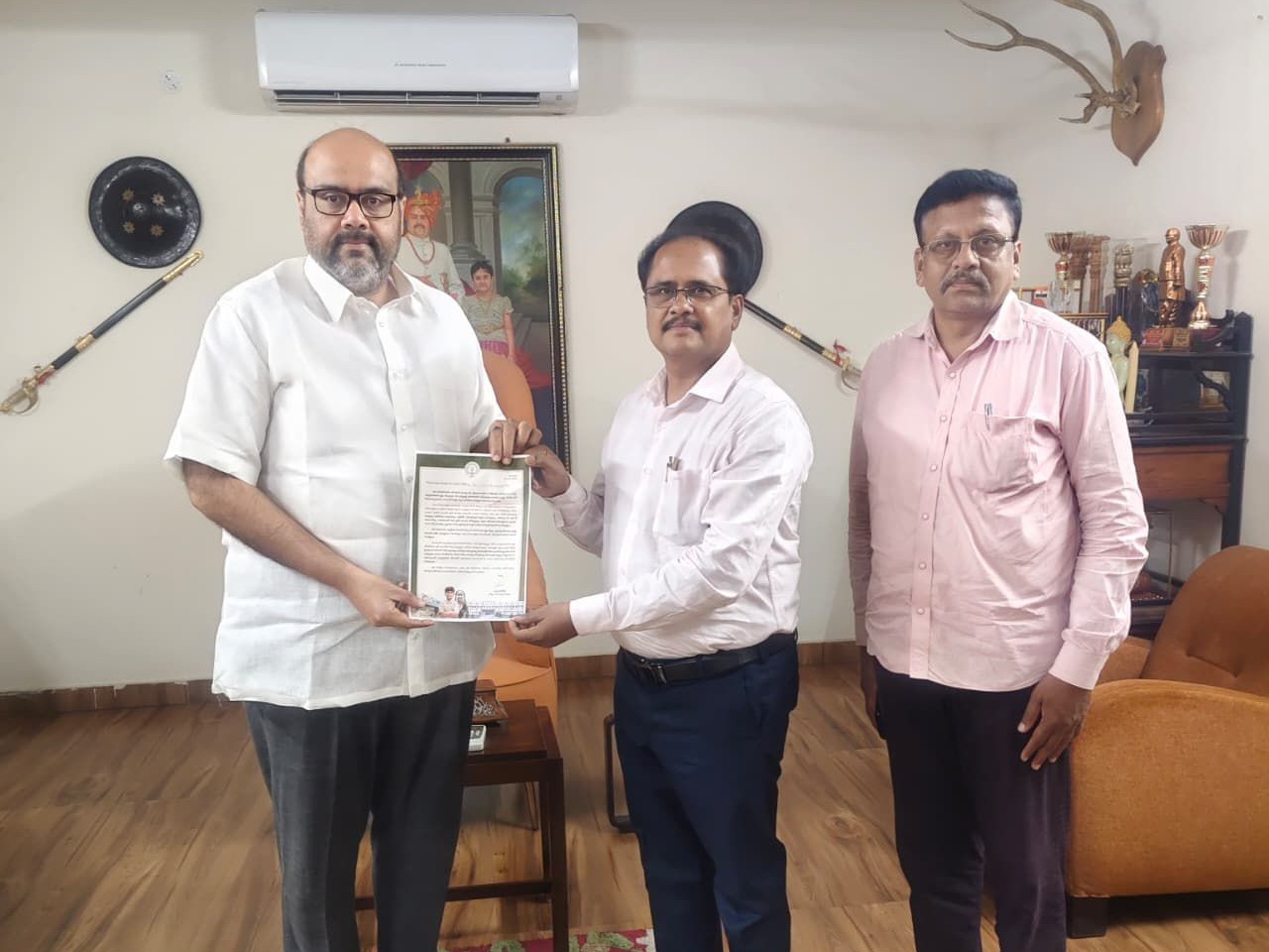 ‘బడి పిలుస్తోంది కార్యక్రమాన్ని విజయవంతం చేయాలి’