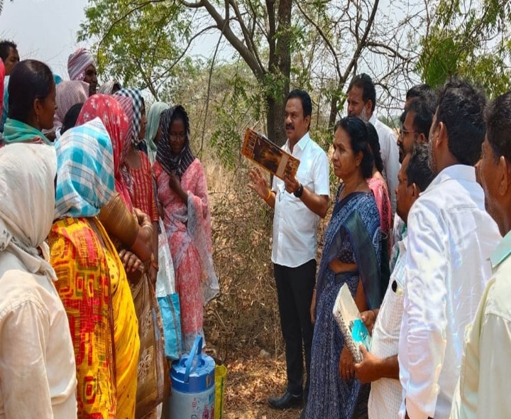 ‘పని ప్రదేశంలో ఉపాధి కూలీలకు సదుపాయాలు కల్పించాలి’