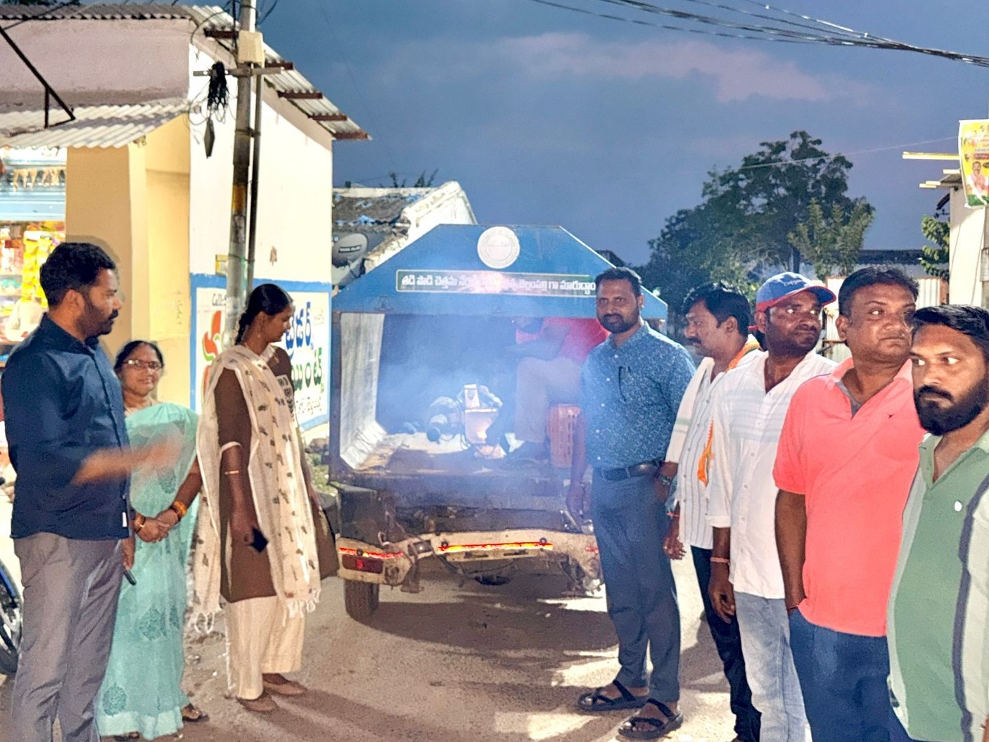 దోమల నివారణకు రోజుకో వార్డ్‌లో దోమల మందు పిచికారి