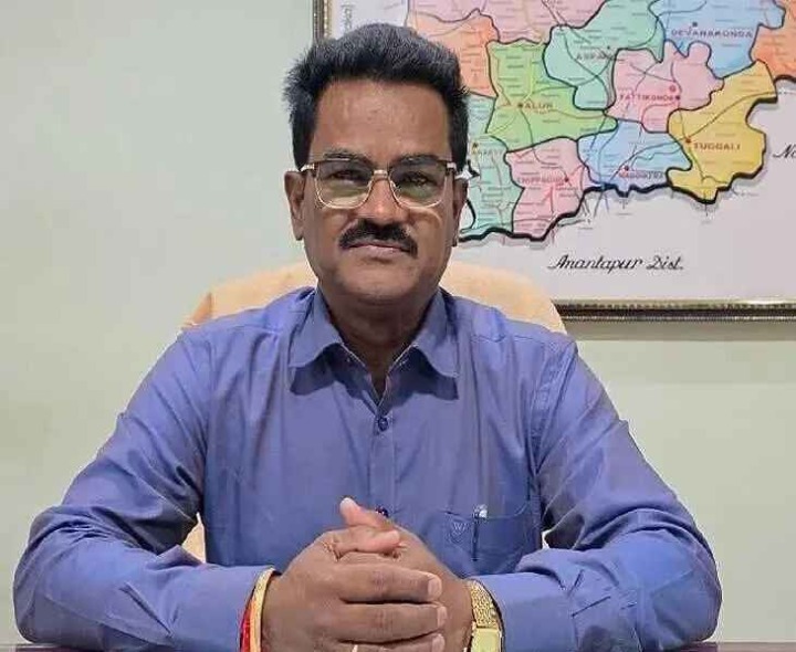 ఉపాధ్యాయుల సీనియారిటీ జాబితా విడుదల: డీఈవో