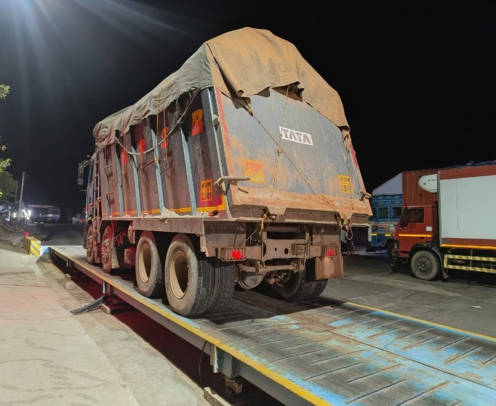 మూడు లారీలకు భారీ జరిమానా