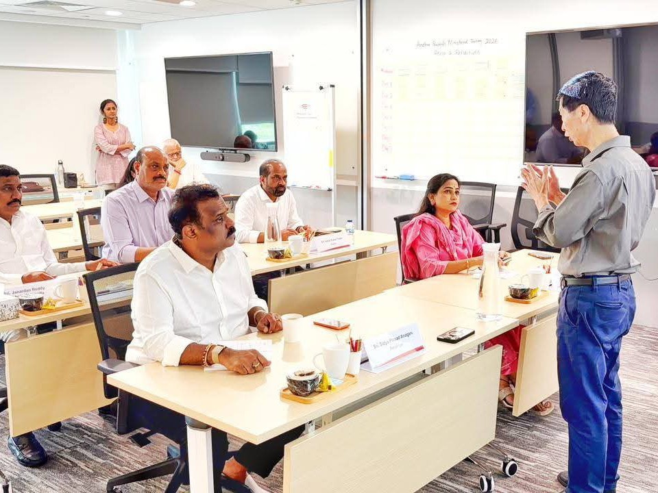 సింగపూర్‌లో బిజీబిజీగా మంత్రి సత్యకుమార్