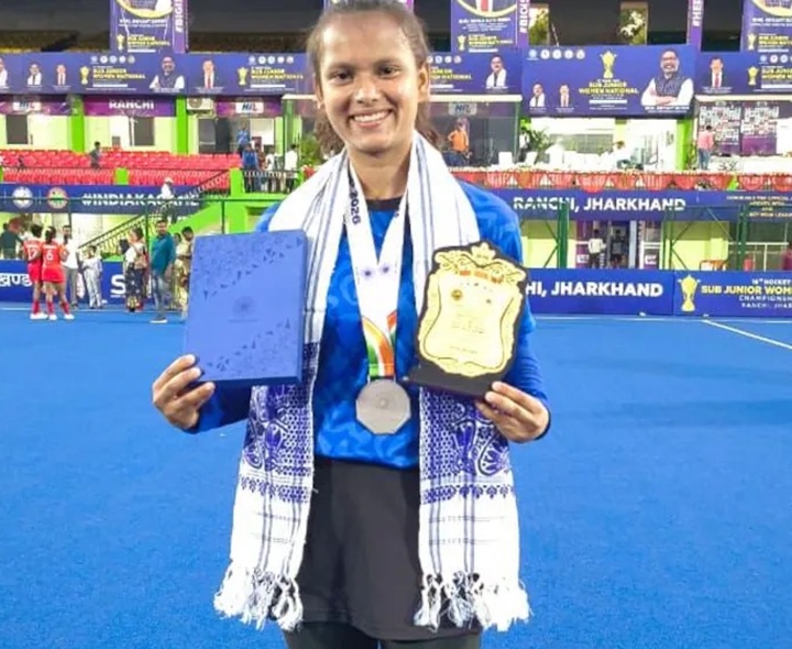 హాకీలో దూసుకెళ్తున్న 15 ఏళ్ల యువతి