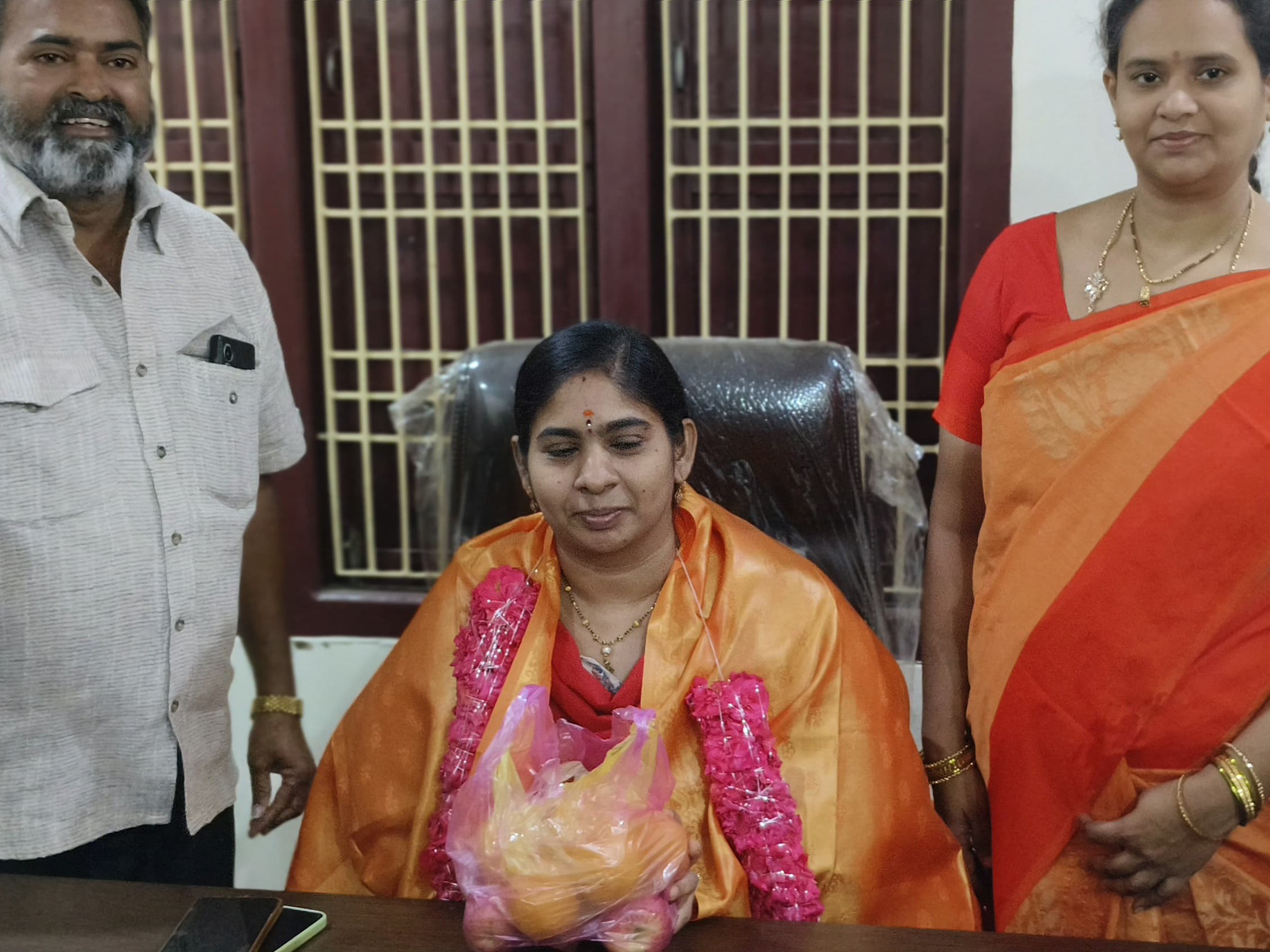 పులిమేరు గ్రామ ప్రత్యేక అధికారిగా వెంకటలక్ష్మి