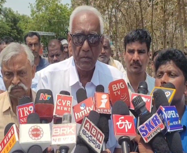 ఆర్టీసీ సమ్మెకు రిటైర్డ్ ఉద్యోగుల సంఘీ భావం