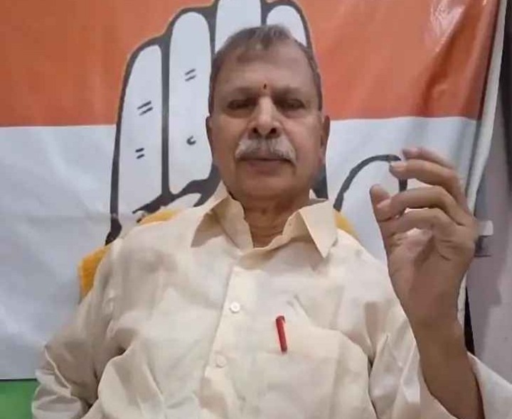 ప్రభుత్వ వైద్య కళాశాలల ప్రైవేటీకరణ ఆపాలి: తులసిరెడ్డి