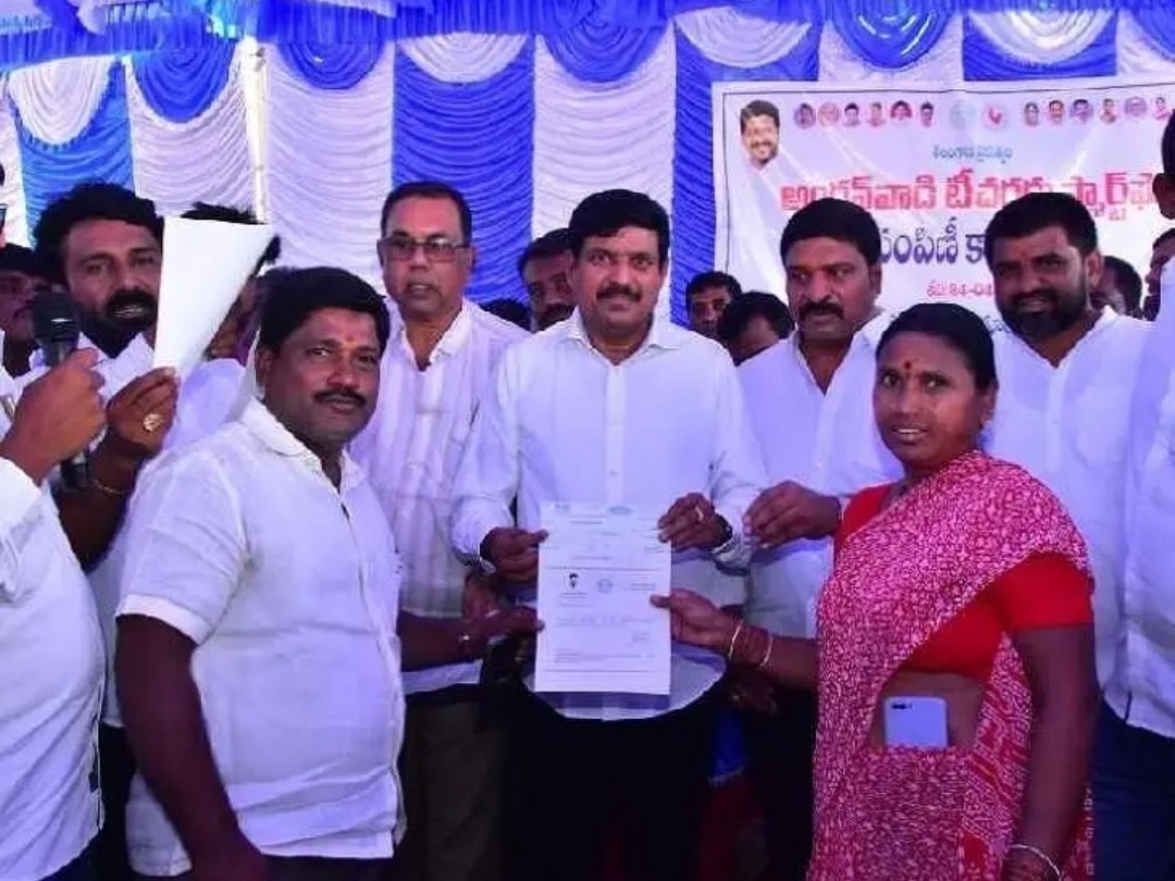 సీఎం సహాయ నిధి.. పేదల పెన్నిధి: ఎమ్మెల్యే మనోహర్ రెడ్డి