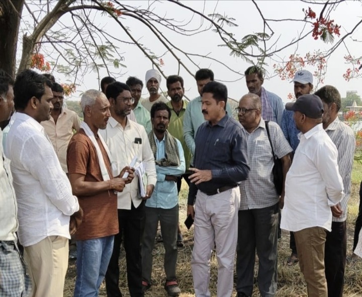 ఉపాధి హామీ పనులు పరిశీలించిన డీఆర్డీవో