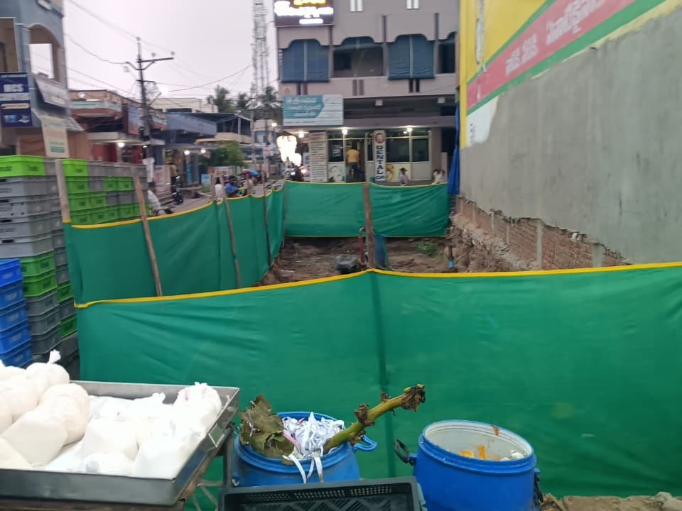 ప్రమాదకరమైన స్థలంపై అధికారులు స్పందన