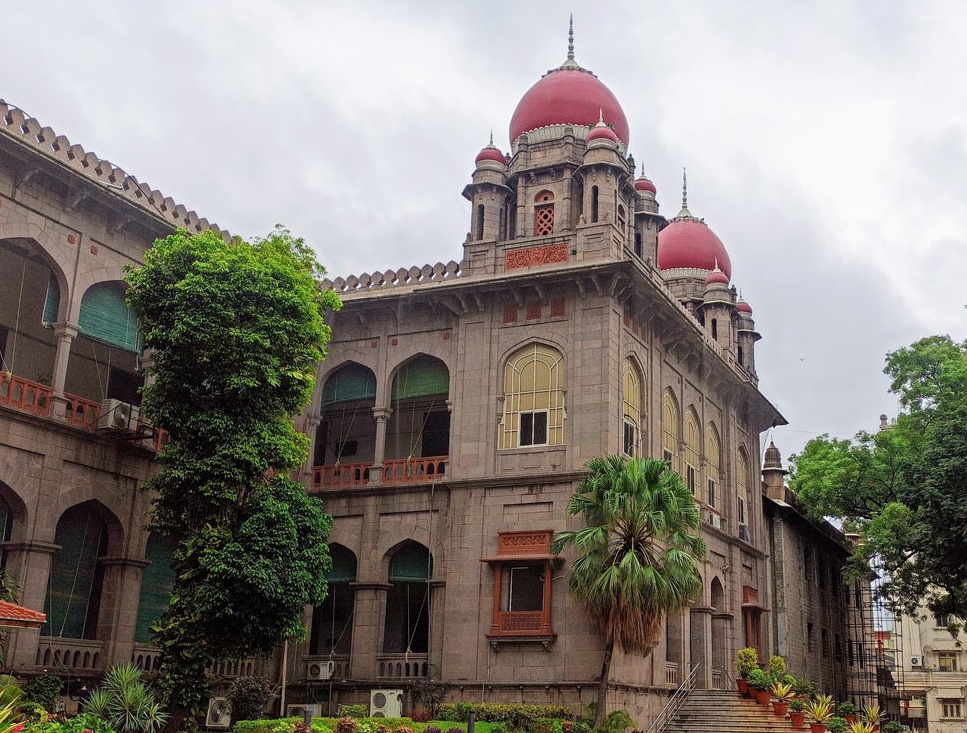 HCA అవకతవకలపై దర్యాప్తునకు హైకోర్టు ఆదేశం