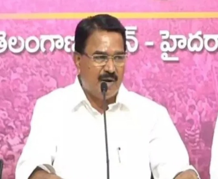 CM రేవంత్లో ఓటమి భయం: మాజీ మంత్రి