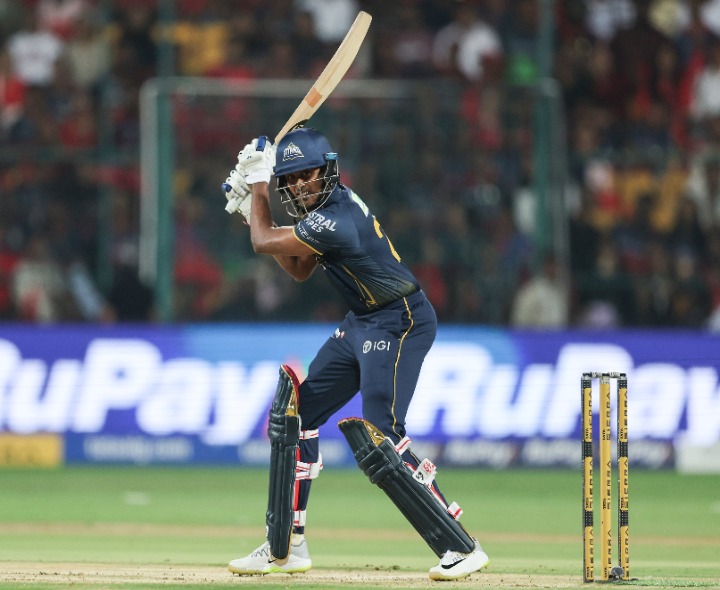 IPL: ఫాస్టెస్ట్ 2000 రన్స్ చేసిన భారత బ్యాటర్లు వీరే