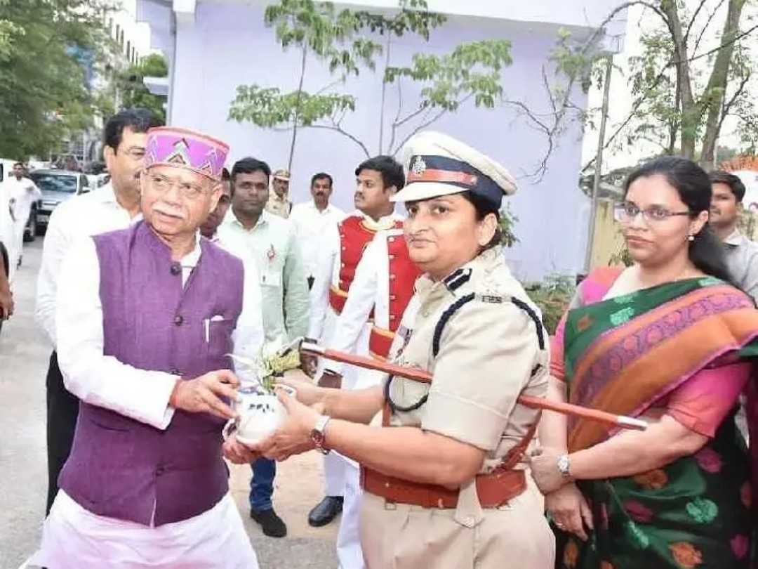 గవర్నర్ పర్యటన విజయవంతం