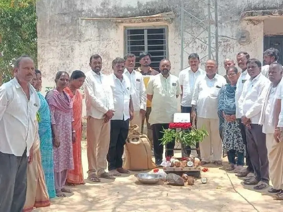 నియోజకవర్గంలో వరి కొనుగోలు కేంద్రం ప్రారంభం