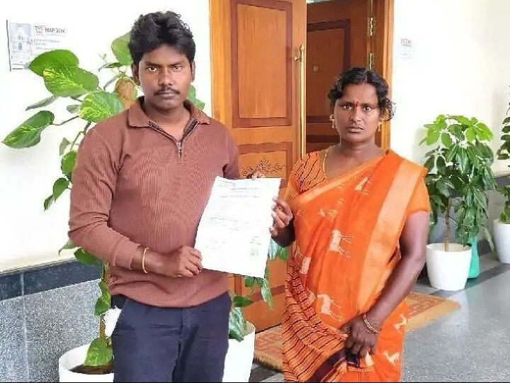 ఆపదలో ఉన్న కుటుంబానికి ఎల్ఓసి చెక్కు అందజేత