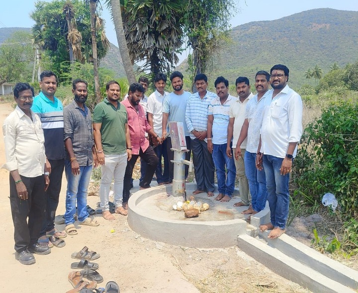 స్మశాన వాటికలో హ్యాండ్ బోర్ ప్రారంభం