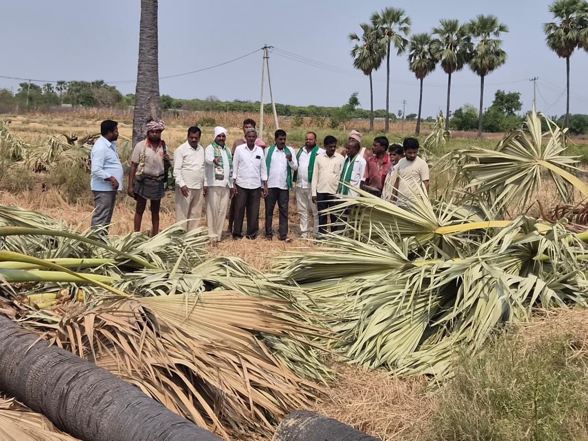 ‘గీత కార్మికులను ఆదుకోవాలి’